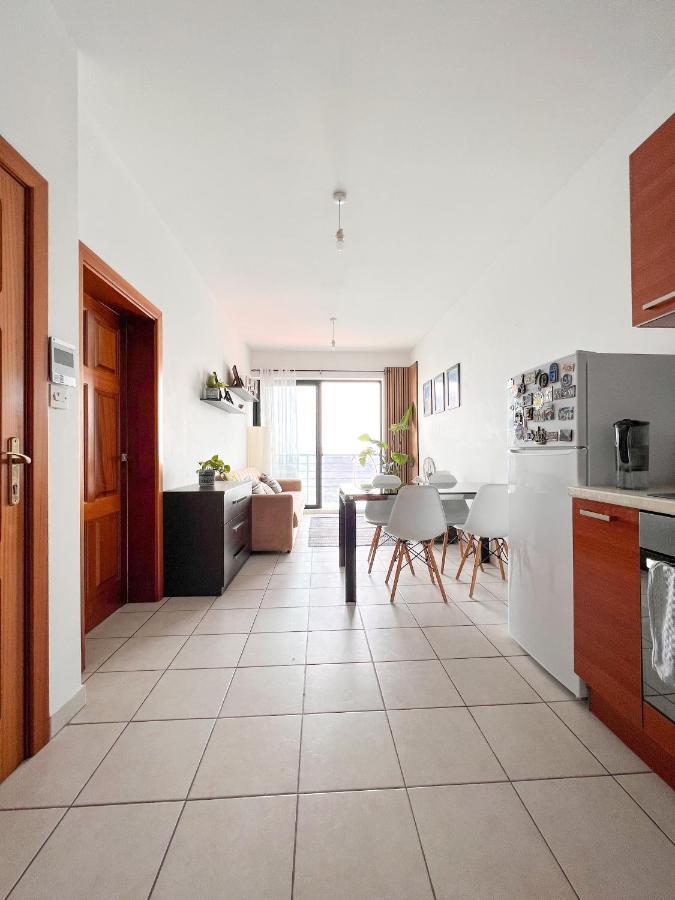 F8 1 Seaview Room, Living And Bathroom Shared , Stjulians Saint Julian's Bagian luar foto